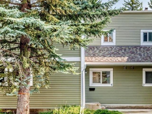 Townhouse for sale in Wedgewood, Alberta