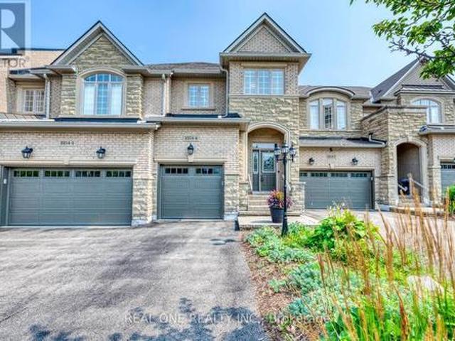 Townhouse for sale in Oakville, Ontario