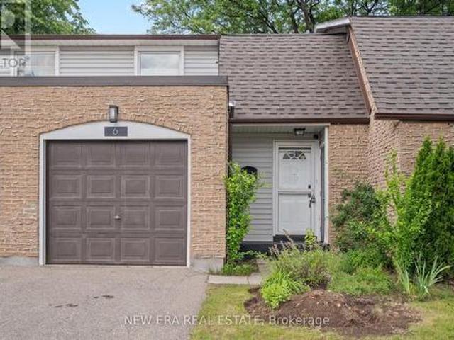 Townhouse for sale in Mississauga, Ontario