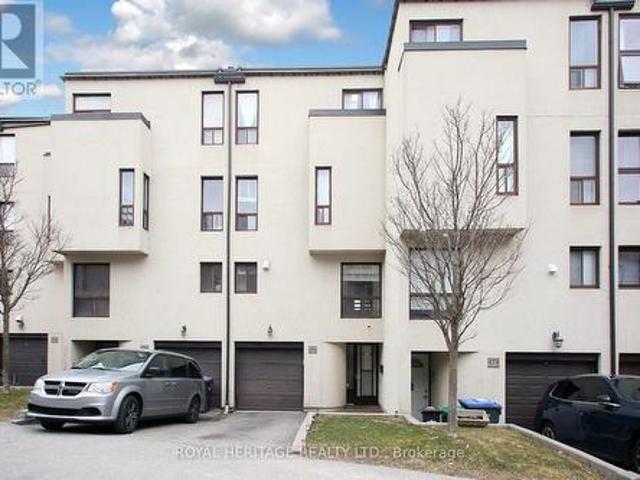 Townhouse for rent in Mississauga, Ontario