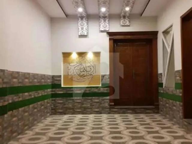 House for sale in Main Market, لاہور ڈویژن