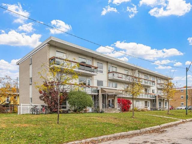 Apartment for rent in Sainte-Ursule, Québec