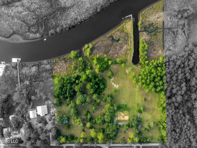 Land for sale in Ocean Springs, Mississippi