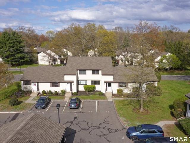 Townhouse for sale in Manchester, Connecticut