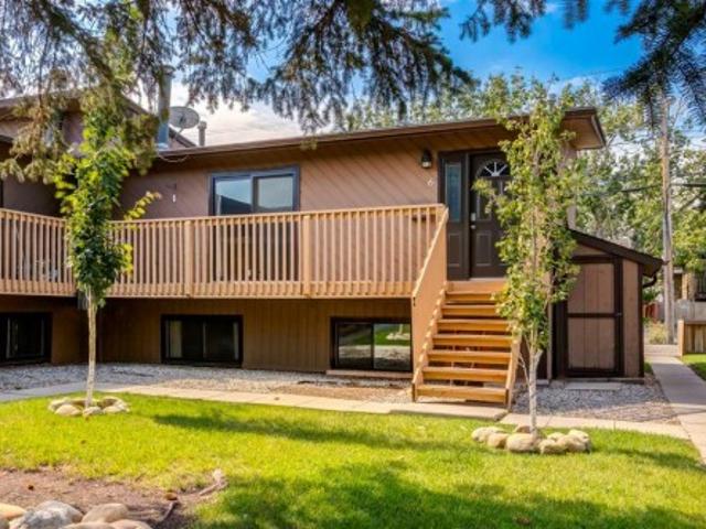Townhouse for sale in Bowness, Calgary