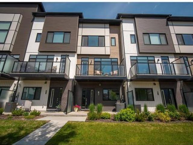 Townhouse for sale in Sherwood Park, Alberta