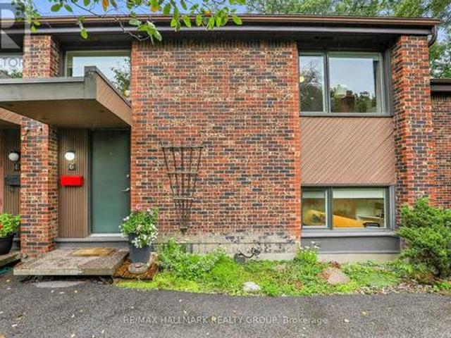Townhouse for sale in Hampton Park, Ottawa
