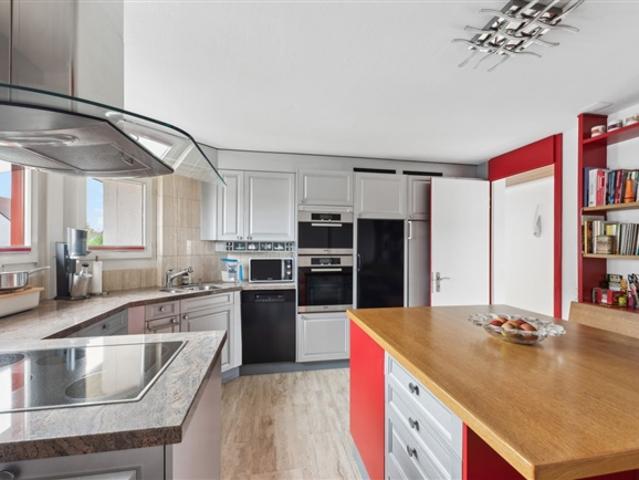 Wohnung kaufen in Henggart, Zürich