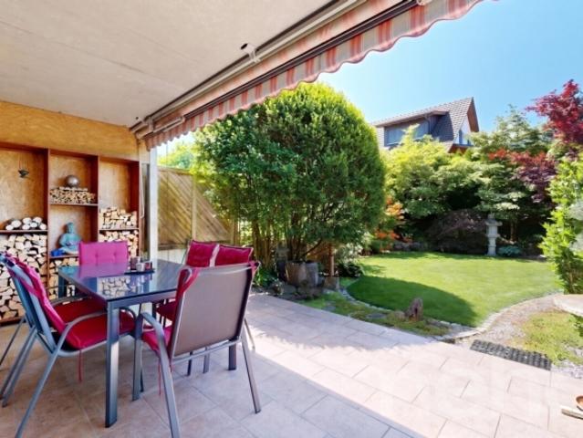 Reihenfamilienhaus kaufen in Bäretswil, Zürich