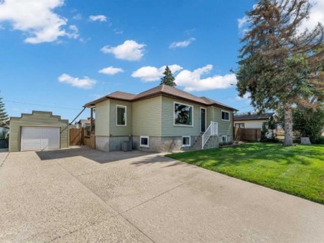 House for sale in Redcliff, Alberta