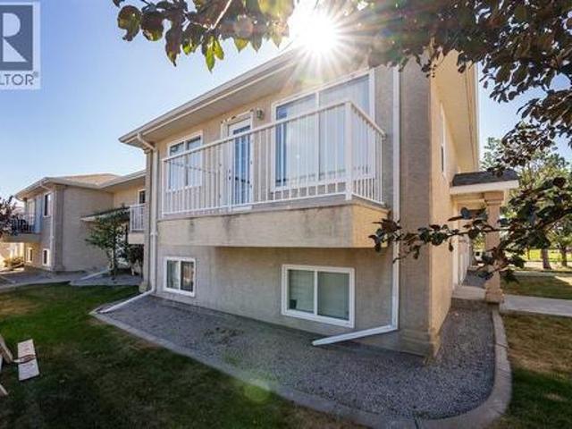 Townhouse for sale in Lethbridge, Alberta
