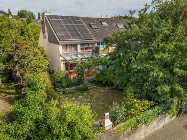 Einfamilienhaus kaufen in Ettingen, Bezirk Arlesheim