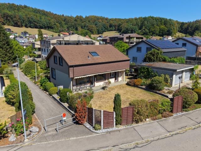 Einfamilienhaus kaufen in Muhen, Aargau
