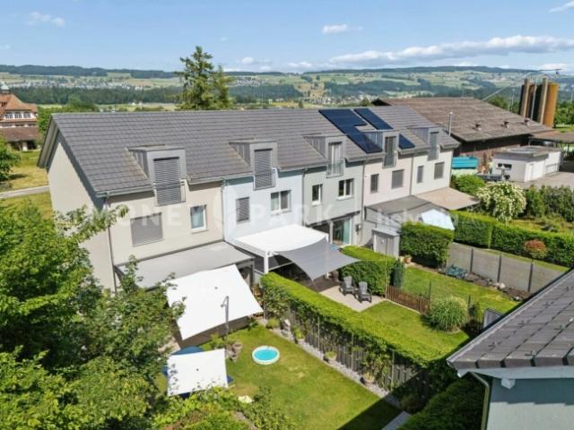 Reihenfamilienhaus kaufen in Tägerig, Aargau