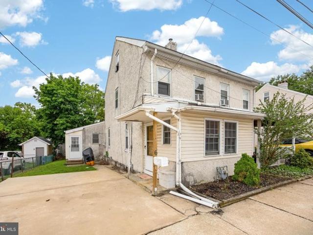 Townhouse for sale in Delco, Pennsylvania