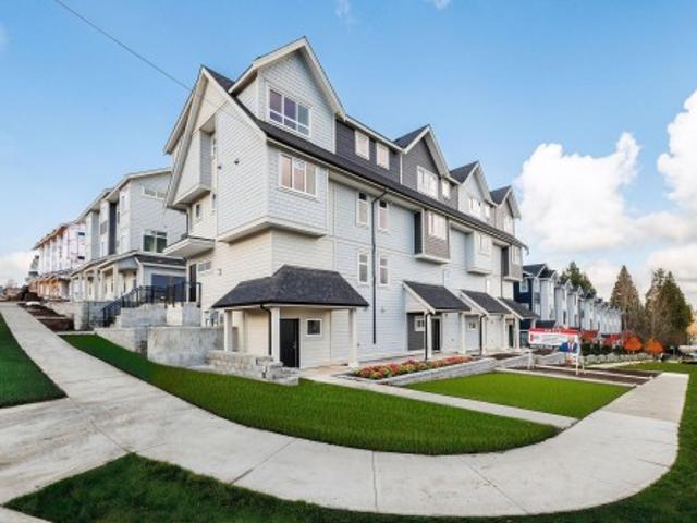 Townhouse for sale in Newton, Surrey