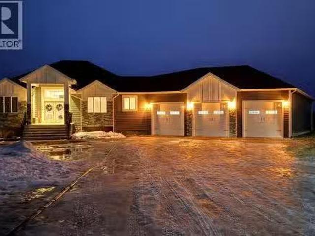 House for sale in Alberta