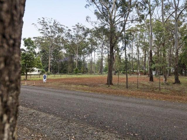 Land for sale in Cabarlah, Queensland