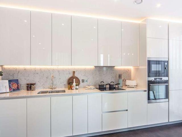 Apartment for rent in Nine Elms, Greater London