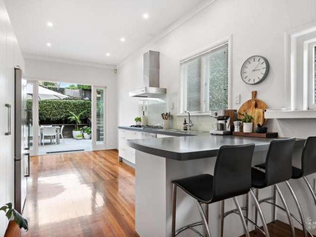 House for sale in Hillsborough