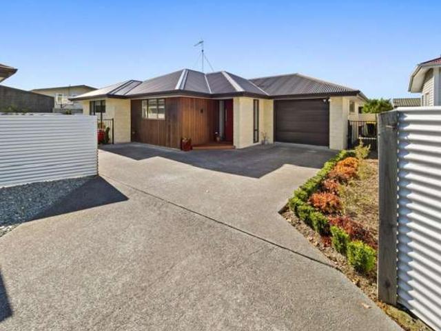 Property for sale in Hakatere, Canterbury