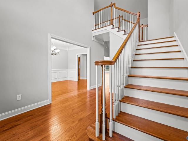 House for sale in Lake Forest, Huntsville