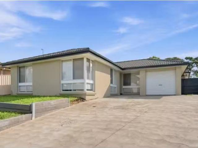 House for rent in Narellan Vale, Sydney