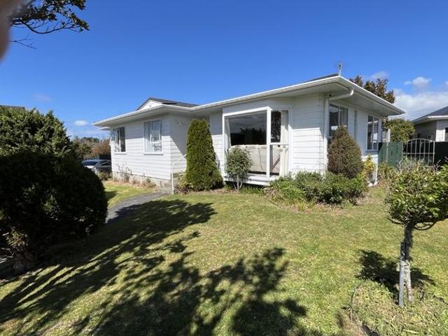 Apartment for rent in Grenada Village, Wellington
