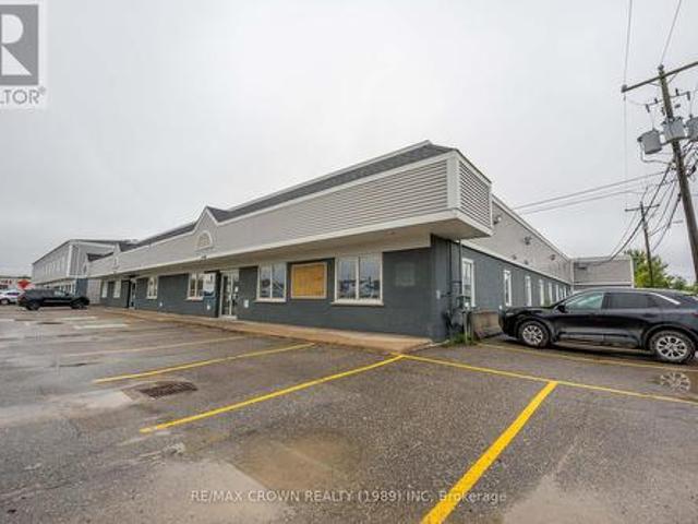 Commercial for rent in Kapuskasing, Ontario