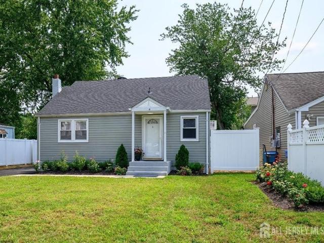 House for sale in Helmetta, New Jersey