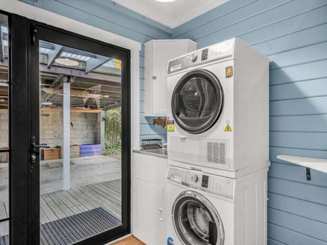 House for sale in Charing Cross, Canterbury