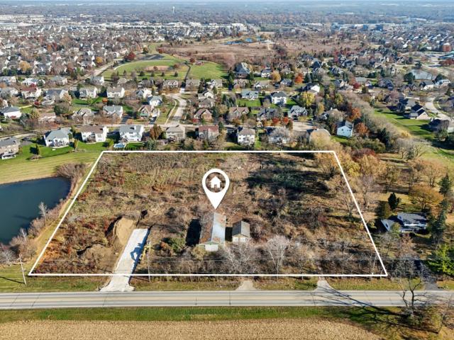 Townhouse for sale in Geneva, Illinois