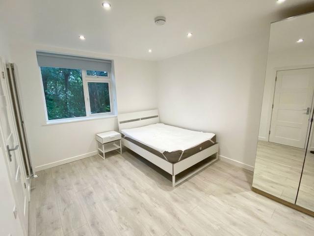 Room for rent in Trafford Park, Greater Manchester