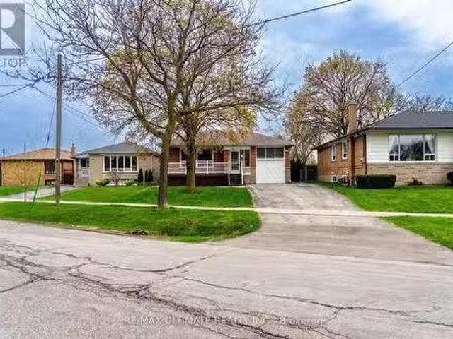 House for sale in Etobicoke