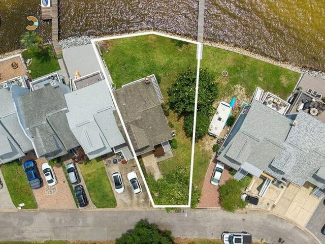 Townhouse for sale in Valparaiso, Florida