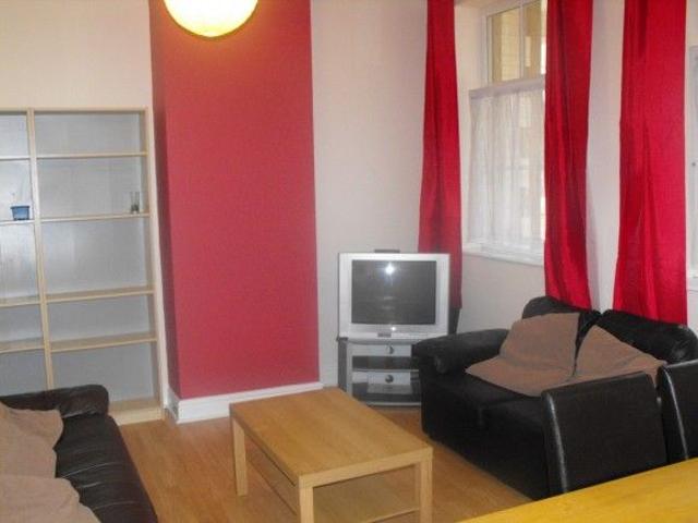 Room for rent in Great Horton, West Yorkshire