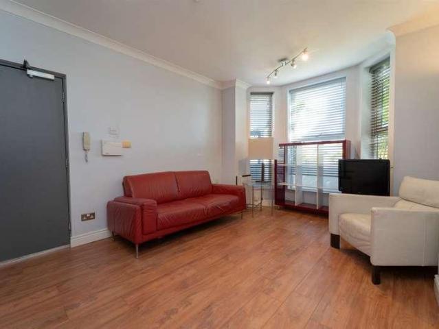 Flat for sale in Georgia, Greater Manchester
