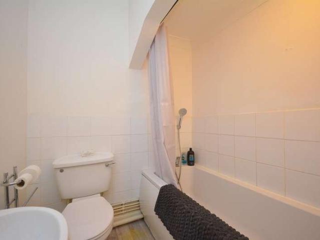 Flat for sale in Cliftonville West, Acol