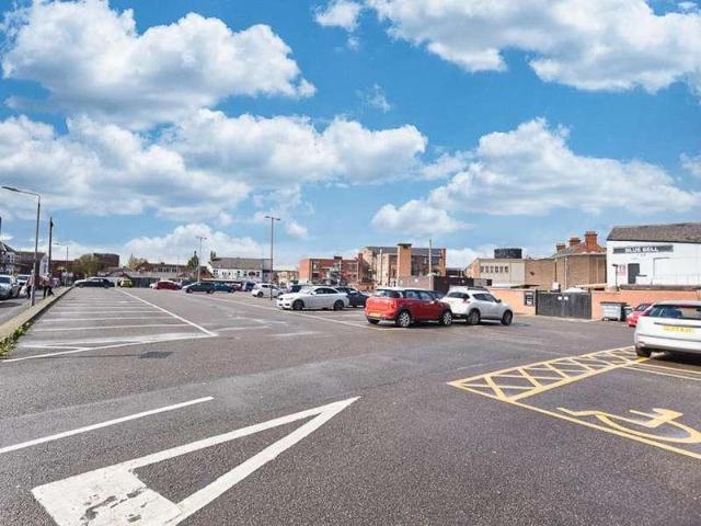 Flat for sale in Caldermill, East Midlands