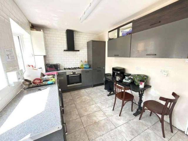 House for sale in Leagrave, Luton