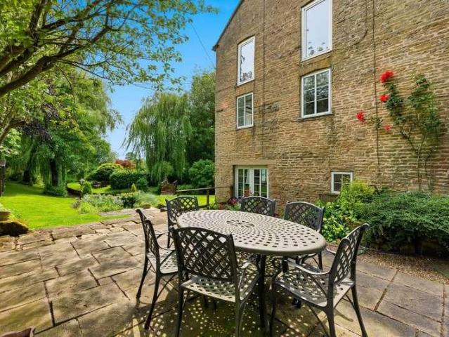 House for sale in Gedling, East Midlands