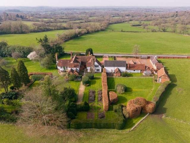House for sale in Alderminster, Warwickshire