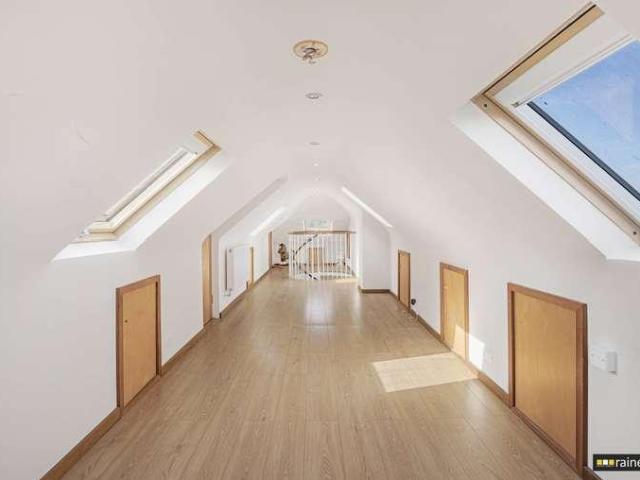 House for sale in Hoddesdon, Broxbourne