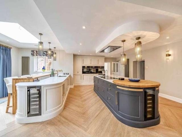 House for sale in Moreton Hall, Chedburgh