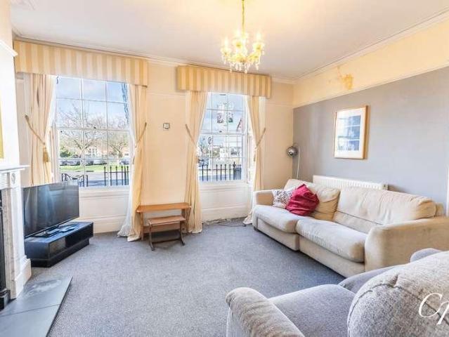 House for sale in Ewens Farm, Golden Valley