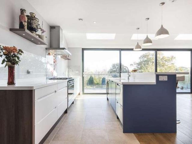 House for sale in Southborough, Sandown Park