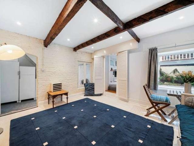 House for sale in Higher Broughton, Salford