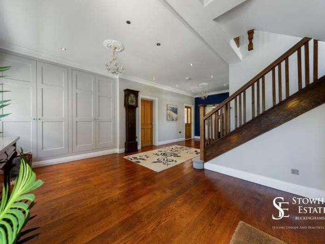 House for sale in Beaconsfield, Penn Bottom
