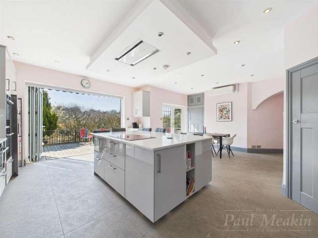 House for sale in South Croydon, Sanderstead
