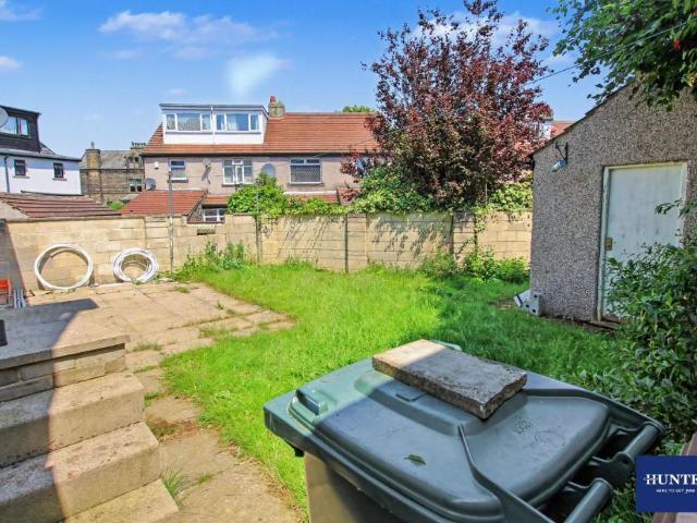 House for sale in Frizinghall, West Yorkshire
